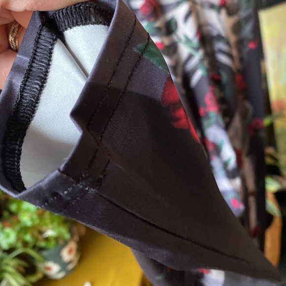 Women’s Small skull Body suit NWOT - Picture 9 of 16